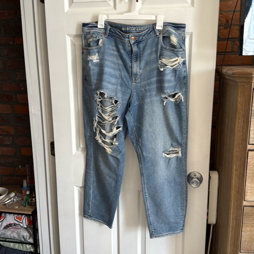 AE Stretch Mom Jean